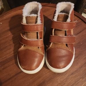 Toddler Boys Ugg HI tops